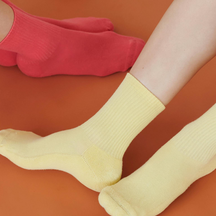 Walking Through Foot Care: Diabetic Socks vs. Compression Socks